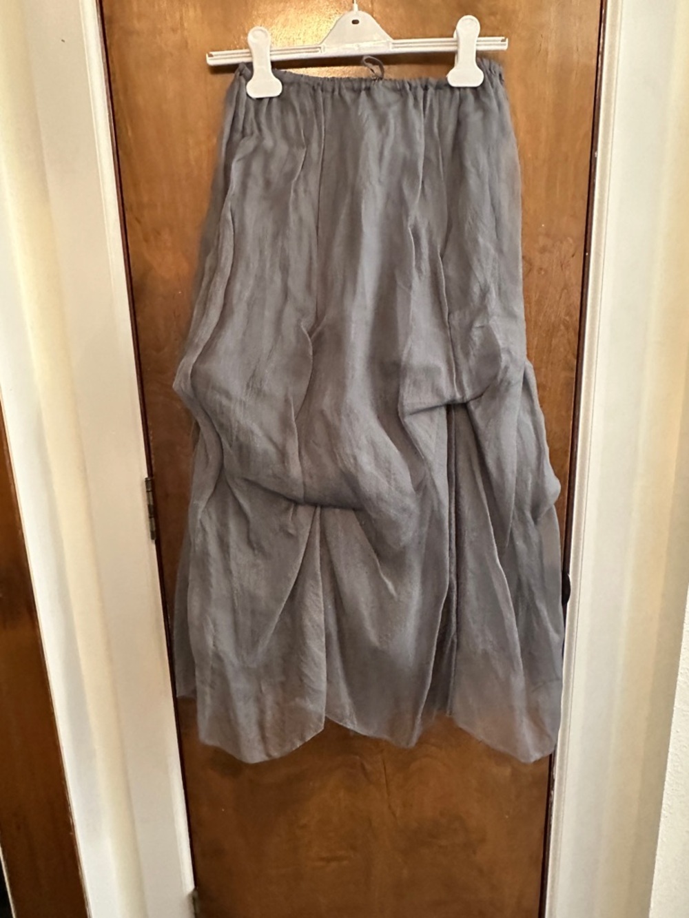 La Luz Gray Gathered Tulle Midi Skirt Size M - Picture 5 of 12
